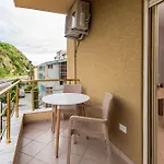 Eda Hotel 3*