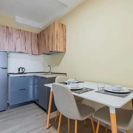 Eda Hotel 3*